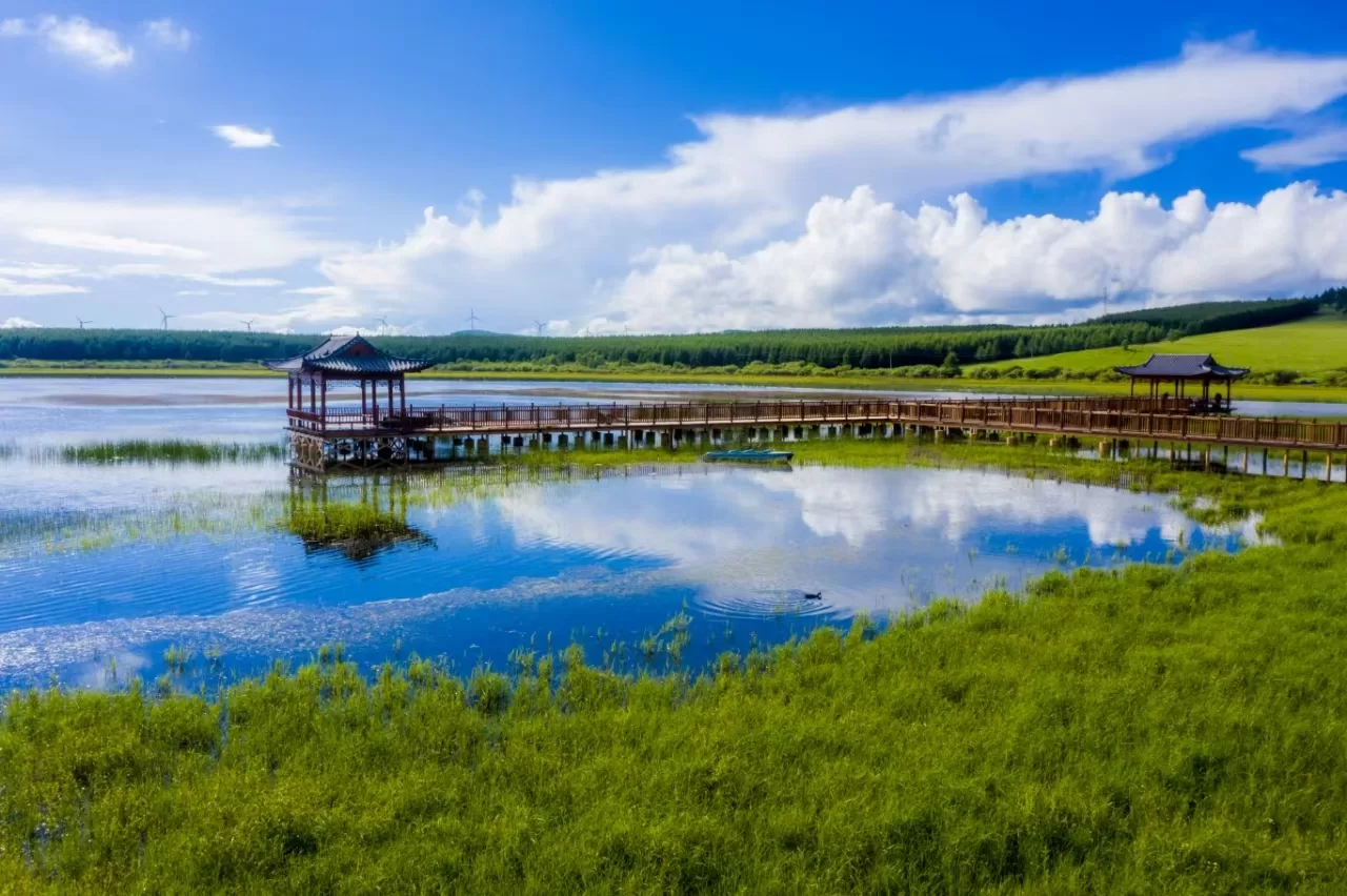 月亮湖